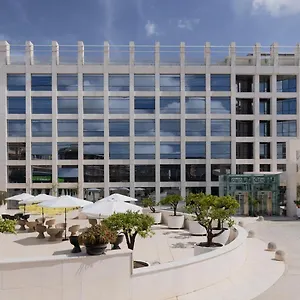 4* Ξενοδοχείο Precise House Mantegna