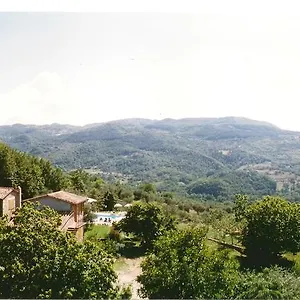  Vakantieboerderij Sorripe Italië